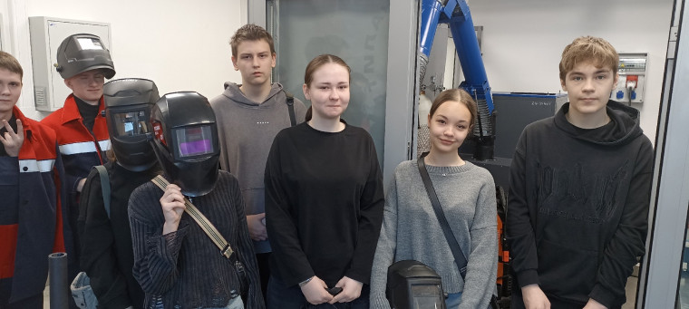 Пробуем себя в профессиях.
